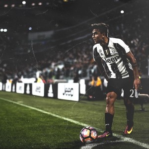 九游游戏中心下载-狼队前锋连续进球，贡献团队保级，狼队小前锋